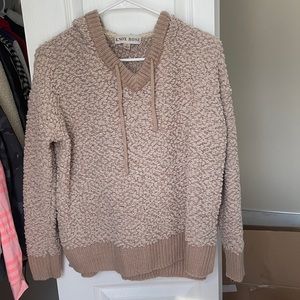 Sweatshirt / Sweater